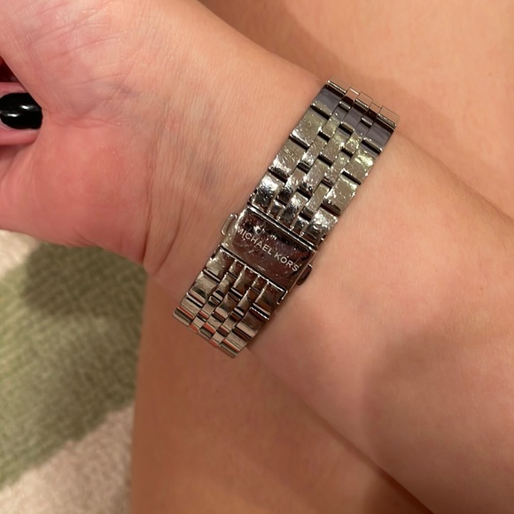 MK watch - Picture 2 of 2